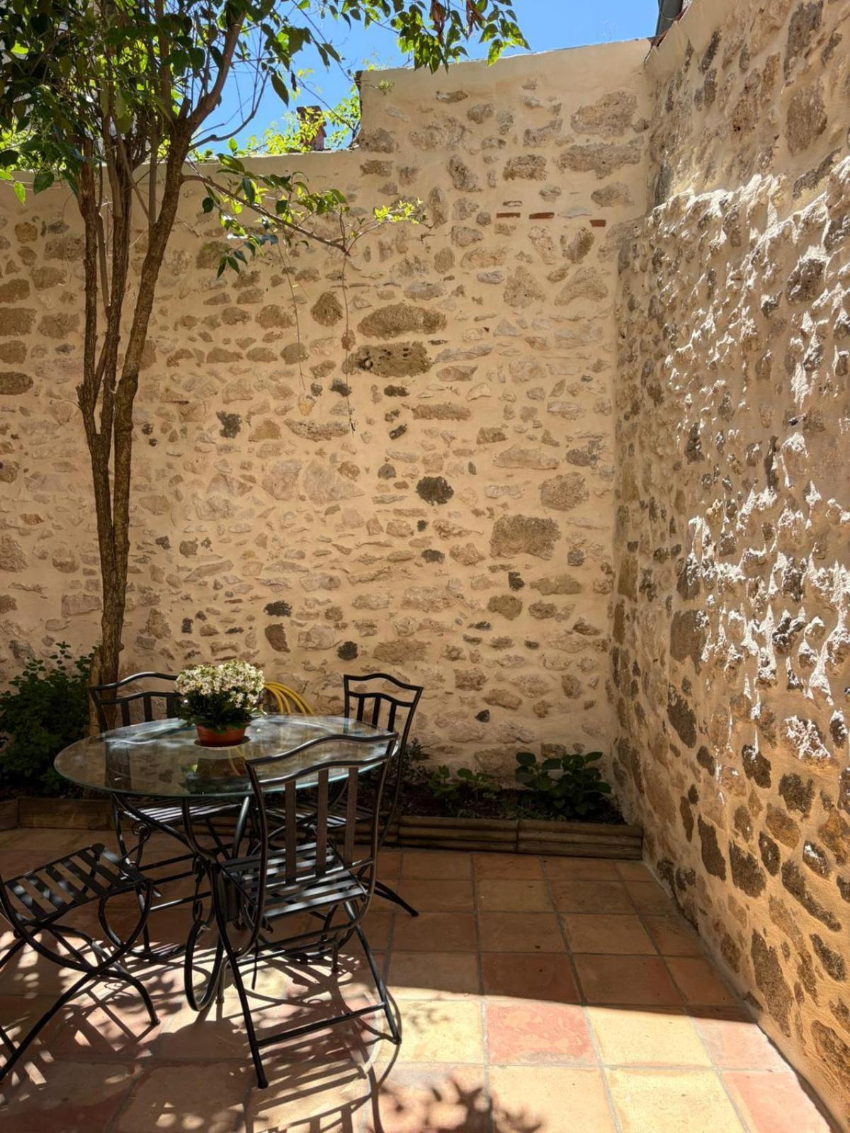 Charmante Maison Renovee Holiday home *